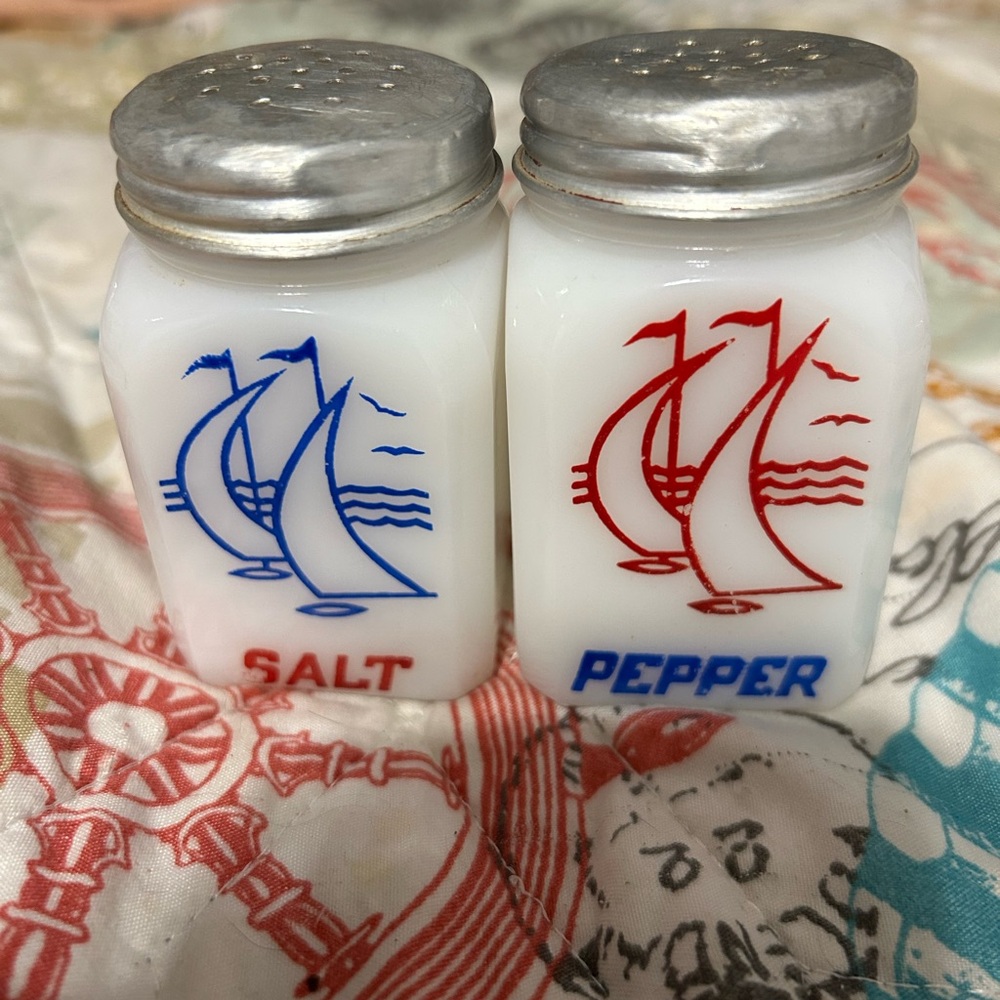 Vintage Hazel Atlas Nautical Sailboat Salt and Pepper Shakers - Red and Blue